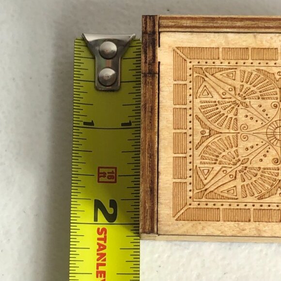 Dragonball Z Goku Wooden Hand Crank Music Box Musical Anime New - Picture 9 of 10